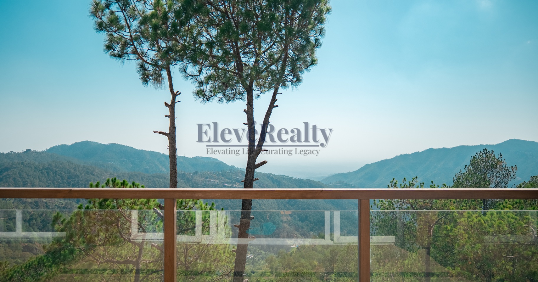 Sundeck with panoramic valley view in daylight